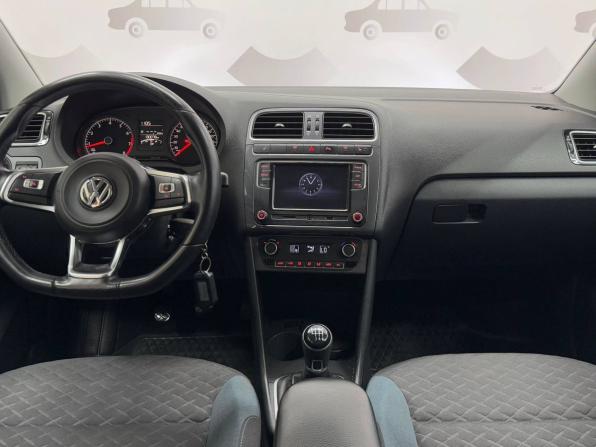 Volkswagen Polo V Рестайлинг с пробегом 2019 года, цена 1 449 000 рублей, 129812 км, седан, Автокод Объявления