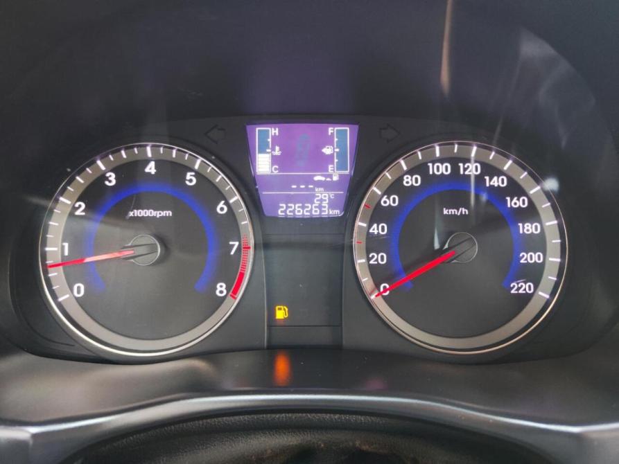 Hyundai Solaris I Рестайлинг Набережные Челны  - изображение 11