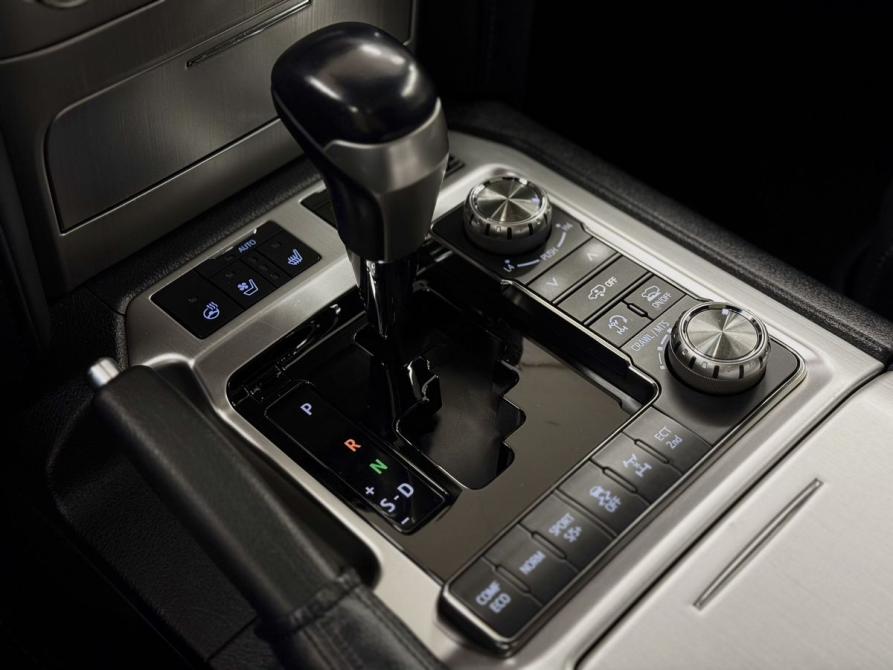 Toyota Land Cruiser 200 Series Рестайлинг 2 Вологда  - изображение 18