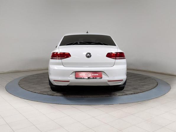 Volkswagen Passat B8 с пробегом 2018 года, цена 2 099 500 рублей, 169000 км, седан, Автокод Объявления