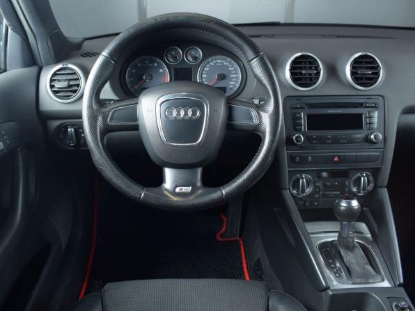 Audi A3 II (8P) Рестайлинг 2 с пробегом 2011 года, цена 879 995 рублей, 241296 км, хэтчбек, Автокод Объявления