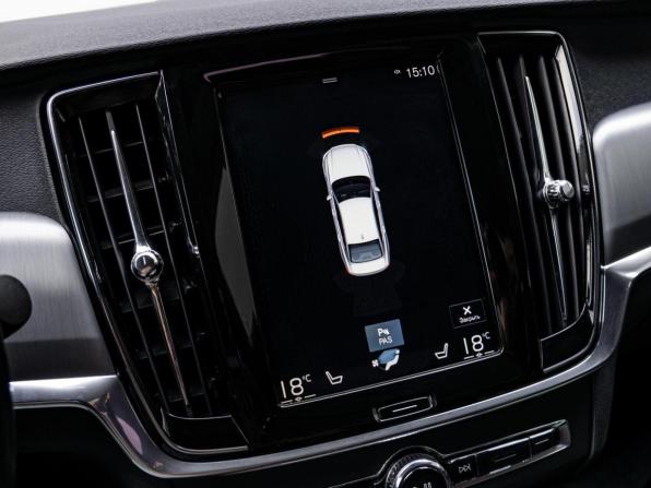 Volvo S90 II с пробегом 2017 года, цена 2 100 000 рублей, 290698 км, седан, Автокод Объявления