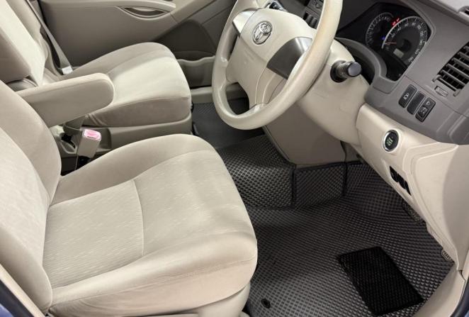 Toyota ISis I Рестайлинг с пробегом 2010 года, цена 1 430 000 рублей, 61351 км, компактвэн, Автокод Объявления