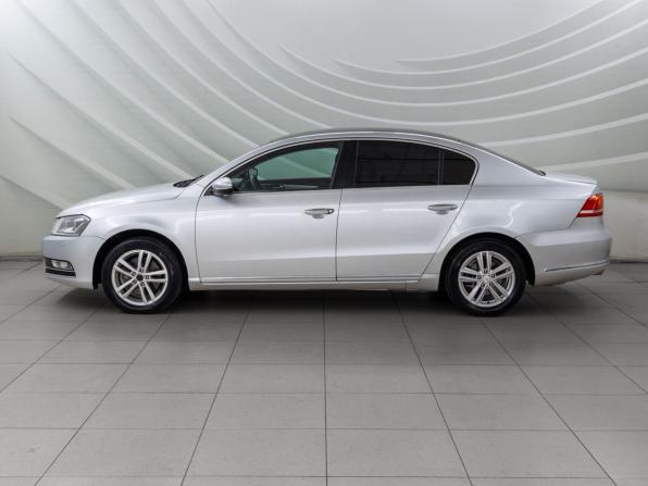 Volkswagen Passat B7 с пробегом 2011 года, цена 828 000 рублей, 182753 км, седан, Автокод Объявления