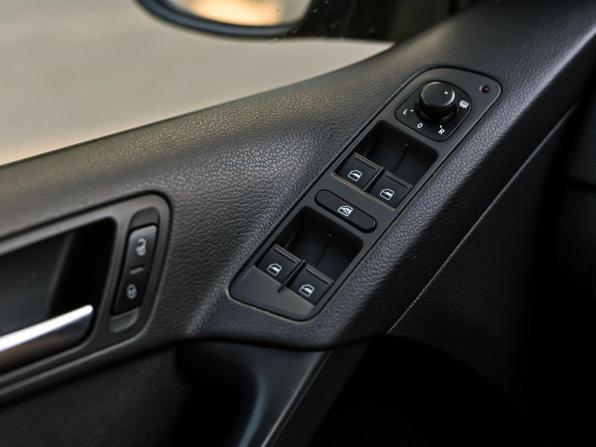 Volkswagen Tiguan I Рестайлинг с пробегом 2013 года, цена 1 179 000 рублей, 157769 км, внедорожник, Автокод Объявления