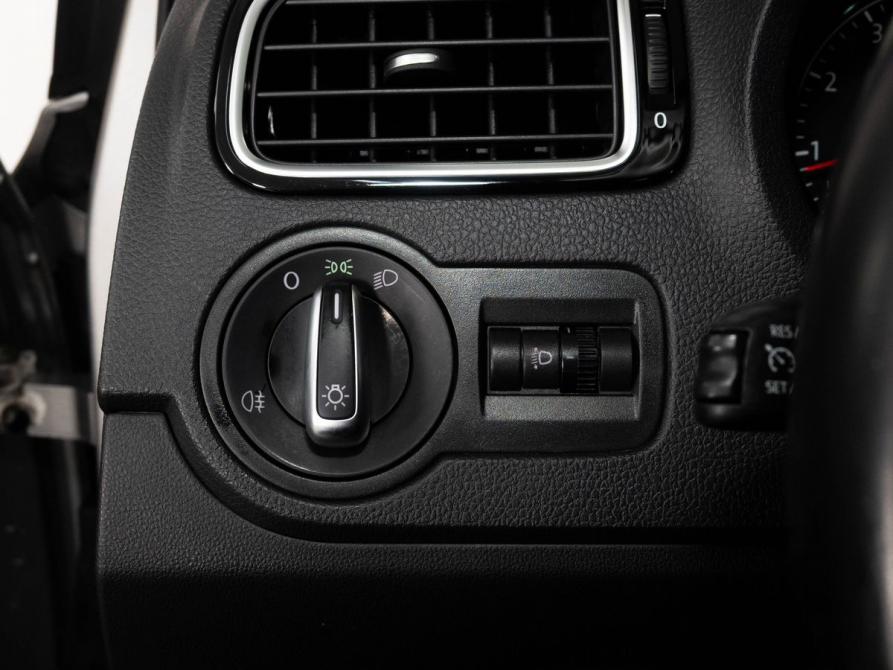 Volkswagen Polo V Рестайлинг Казань  - изображение 16