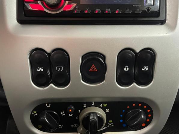 Renault Logan I Рестайлинг с пробегом 2012 года, цена 417 000 рублей, 143281 км, седан, Автокод Объявления