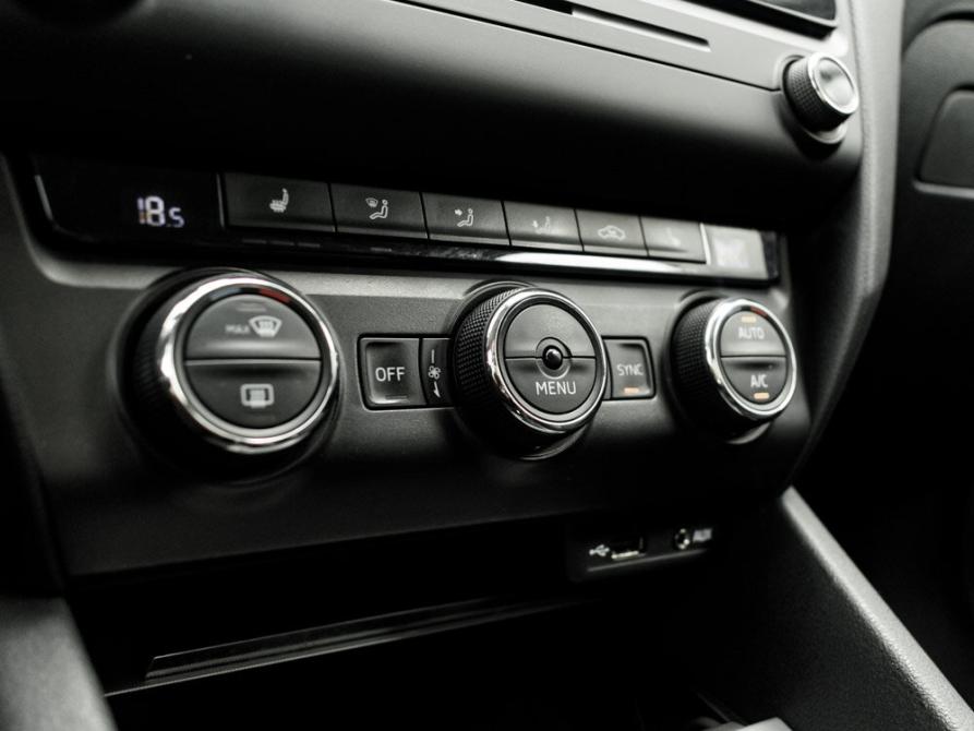 Skoda Octavia III (A7) Екатеринбург  - изображение 18