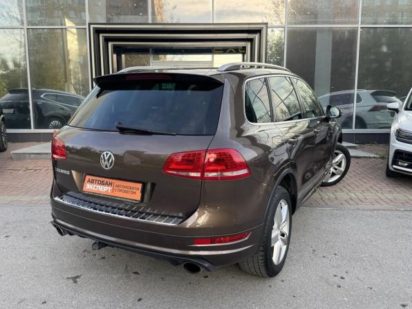Volkswagen Touareg II Рестайлинг с пробегом 2014 года, цена 2 099 000 рублей, 288100 км, внедорожник, Автокод Объявления