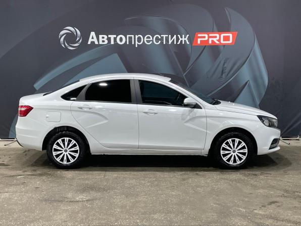 Lada (ВАЗ) Vesta I с пробегом 2015 года, цена 630 000 рублей, 157200 км, седан, Автокод Объявления