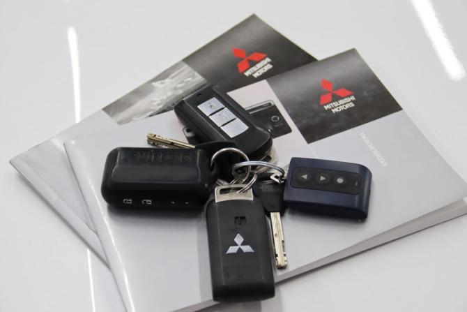 Mitsubishi Outlander III с пробегом 2012 года, цена 1 385 850 рублей, 145302 км, внедорожник, Автокод Объявления