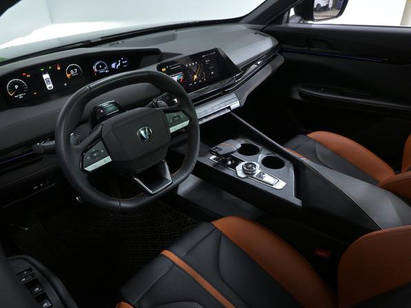 Changan UNI-V I с пробегом 2024 года, цена 2 490 000 рублей, 13750 км, лифтбек, Автокод Объявления