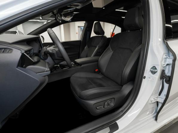 Toyota Camry IX (XV80) China Market с пробегом 2026 года, цена 4 450 000 рублей, 34 км, седан, Автокод Объявления