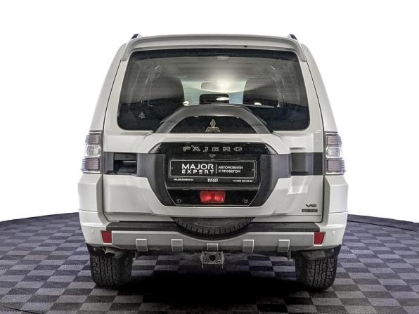 Mitsubishi Pajero IV Рестайлинг 2 с пробегом 2021 года, цена 4 350 000 рублей, 32830 км, внедорожник, Автокод Объявления