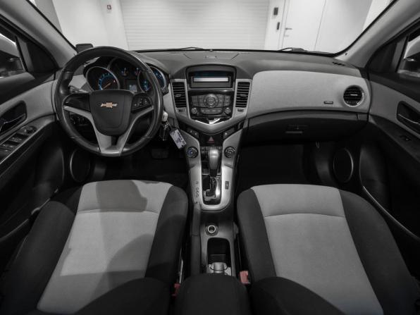 Chevrolet Cruze I Рестайлинг с пробегом 2012 года, цена 645 000 рублей, 172023 км, хэтчбек, Автокод Объявления