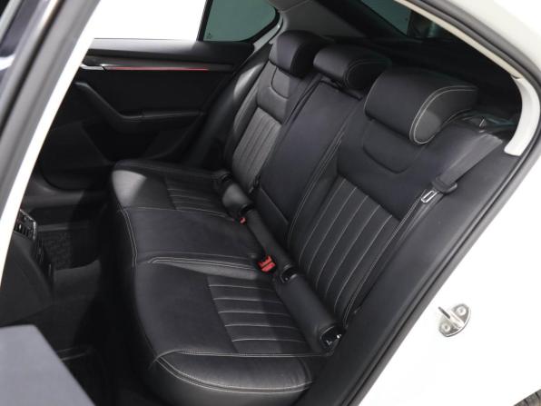 Skoda Octavia III (A7) Рестайлинг с пробегом 2019 года, цена 2 099 000 рублей, 120408 км, лифтбек, Автокод Объявления