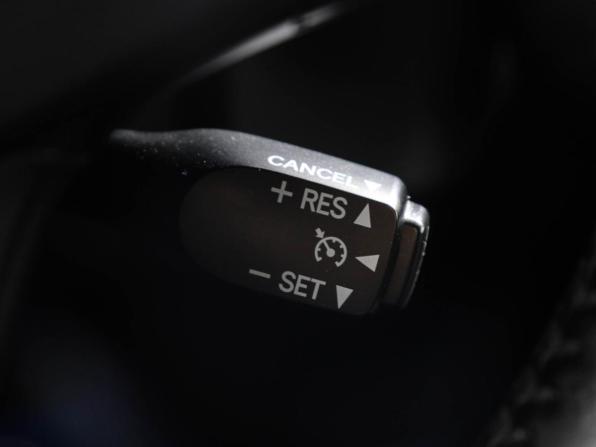 Toyota Camry VII (XV50) Рестайлинг с пробегом 2017 года, цена 1 881 000 рублей, 334272 км, седан, Автокод Объявления