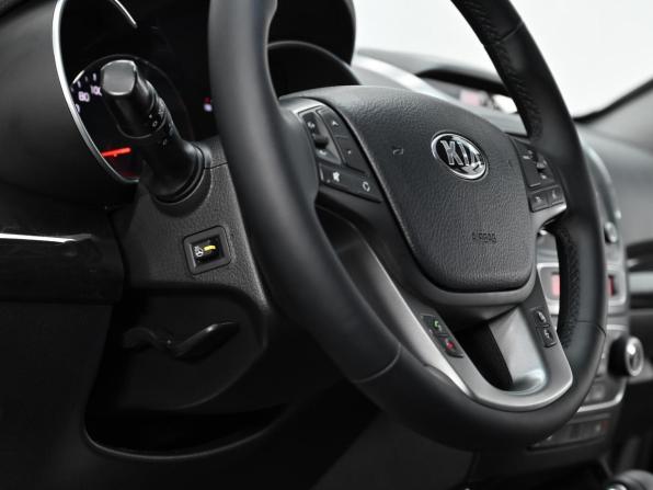 Kia Sorento II Рестайлинг с пробегом 2017 года, цена 1 599 000 рублей, 170000 км, внедорожник, Автокод Объявления