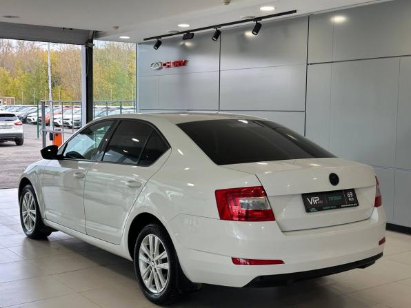 Skoda Octavia III (A7) с пробегом 2016 года, цена 1 335 000 рублей, 176631 км, лифтбек, Автокод Объявления