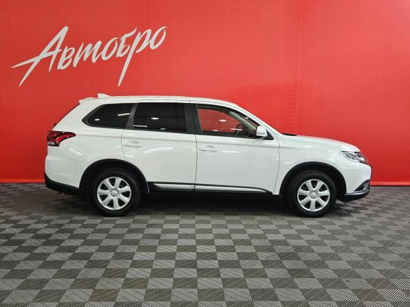 Mitsubishi Outlander III Рестайлинг 3 с пробегом 2020 года, цена 2 199 000 рублей, 92573 км, внедорожник, Автокод Объявления