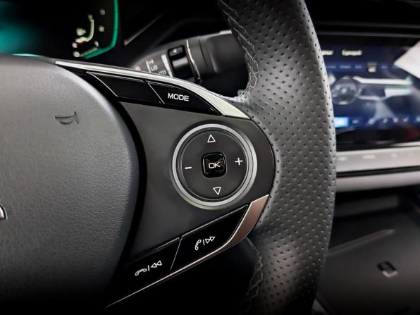 Dongfeng Shine Max с пробегом 2024 года, цена 1 705 000 рублей, 15600 км, седан, Автокод Объявления