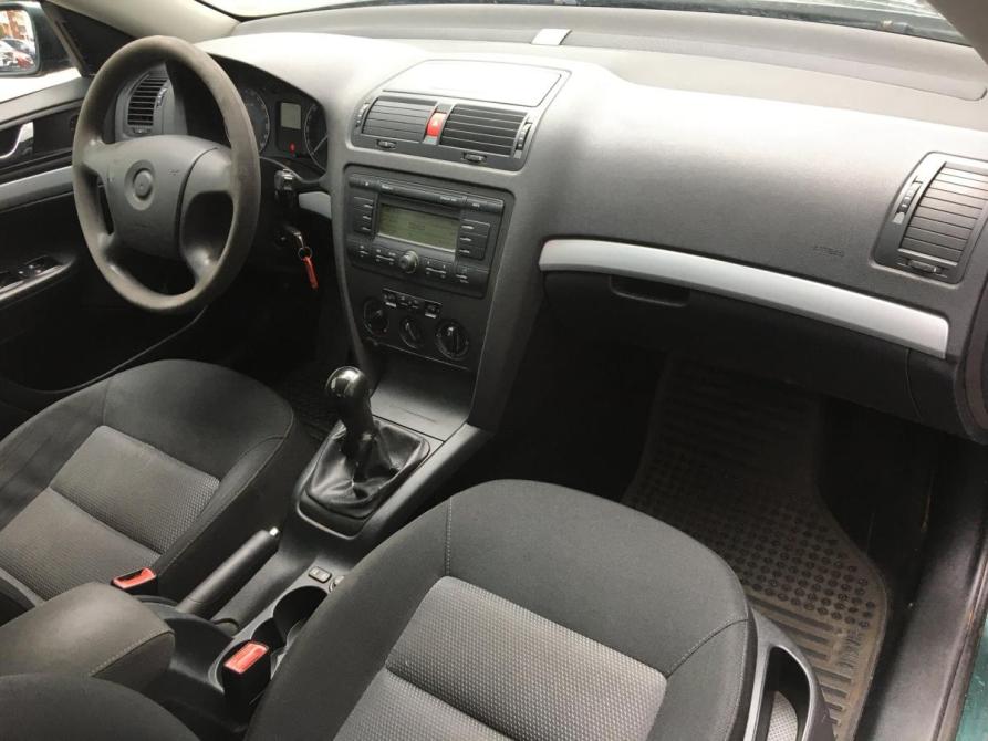 Skoda Octavia II (A5) Санкт-Петербург  - изображение 10