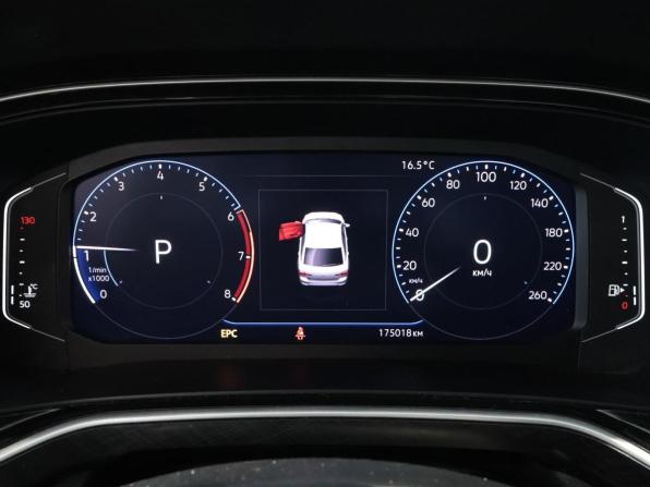 Volkswagen Polo VI с пробегом 2020 года, цена 1 368 100 рублей, 174925 км, лифтбек, Автокод Объявления