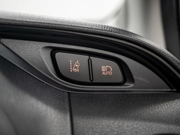 Toyota Vitz III (XP130) Рестайлинг 2 с пробегом 2019 года, цена 1 000 000 рублей, 105400 км, хэтчбек, Автокод Объявления