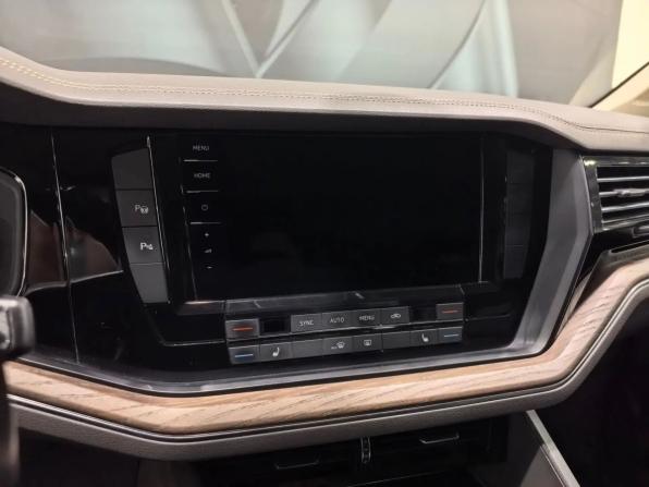 Volkswagen Touareg III с пробегом 2021 года, цена 4 990 000 рублей, 216841 км, внедорожник, Автокод Объявления