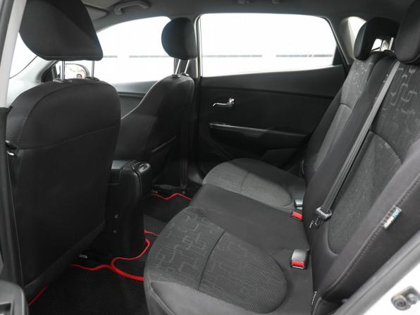 Kia Rio III Рестайлинг с пробегом 2016 года, цена 1 069 900 рублей, 137000 км, хэтчбек, Автокод Объявления
