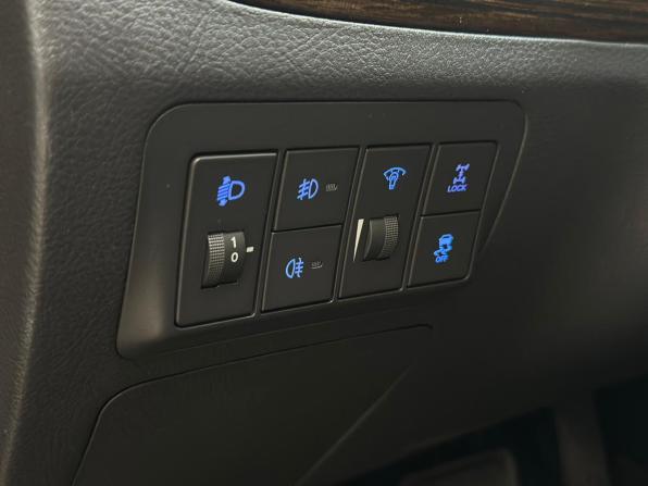 Hyundai Santa Fe II Рестайлинг с пробегом 2012 года, цена 1 090 000 рублей, 317325 км, внедорожник, Автокод Объявления