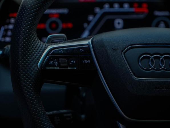 Audi RS 6 IV (C8) с пробегом 2023 года, цена 14 345 055 рублей, 37833 км, универсал, Автокод Объявления
