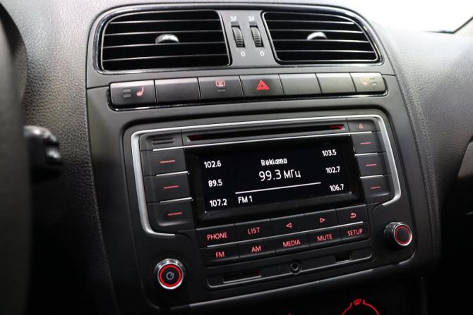 Volkswagen Polo V с пробегом 2012 года, цена 579 000 рублей, 220000 км, седан, Автокод Объявления
