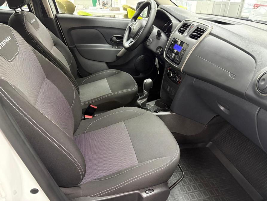 Renault Logan II Рестайлинг Киров  - изображение 12