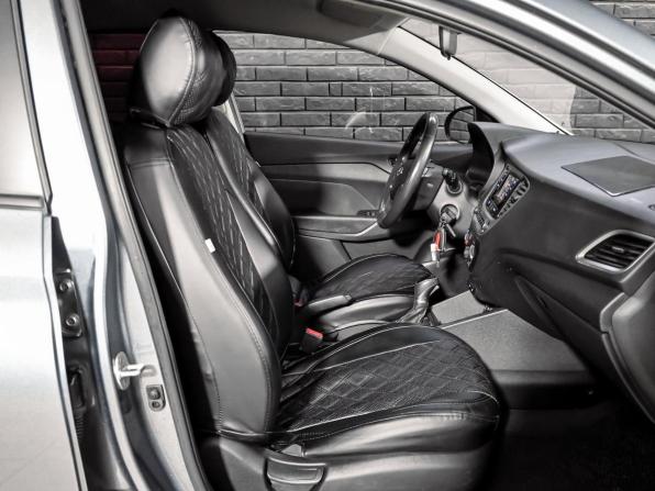 Hyundai Solaris II с пробегом 2018 года, цена 850 000 рублей, 223306 км, седан, Автокод Объявления