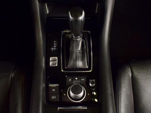 Mazda 6 III (GJ) Рестайлинг 2 с пробегом 2021 года, цена 2 399 999 рублей, 137353 км, седан, Автокод Объявления