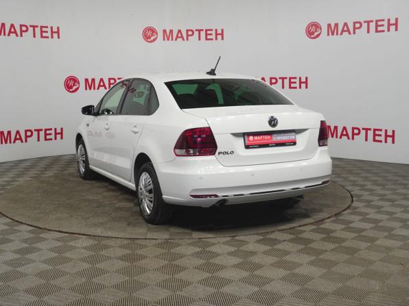 Volkswagen Polo V Рестайлинг с пробегом 2018 года, цена 1 189 000 рублей, 130244 км, седан, Автокод Объявления