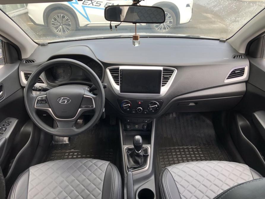 Hyundai Solaris II Брянск  - изображение 10