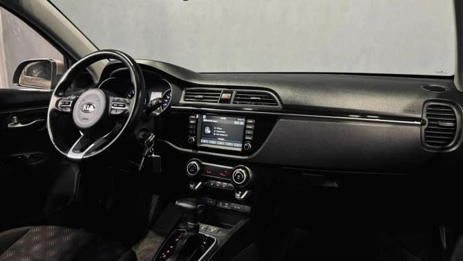 Kia Rio IV Рестайлинг с пробегом 2020 года, цена 1 680 000 рублей, 74100 км, седан, Автокод Объявления