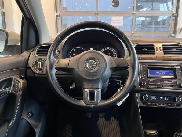 Volkswagen Polo V с пробегом 2015 года, цена 792 000 рублей, 196630 км, седан, Автокод Объявления