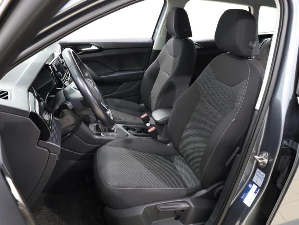 Volkswagen Taos I с пробегом 2021 года, цена 2 199 000 рублей, 102345 км, внедорожник, Автокод Объявления