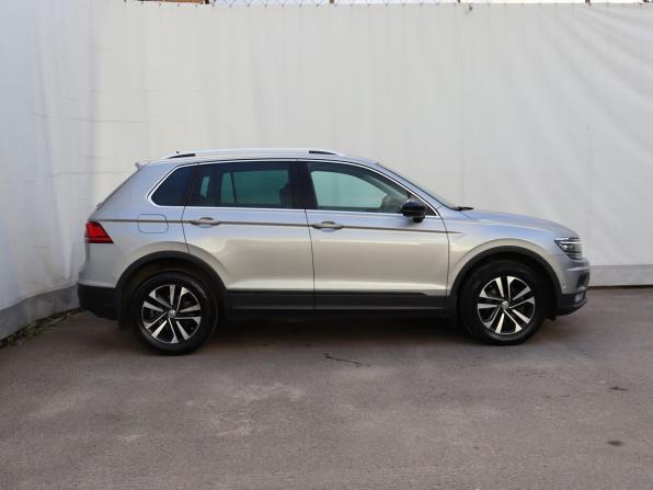 Volkswagen Tiguan II с пробегом 2019 года, цена 2 199 000 рублей, 115403 км, внедорожник, Автокод Объявления
