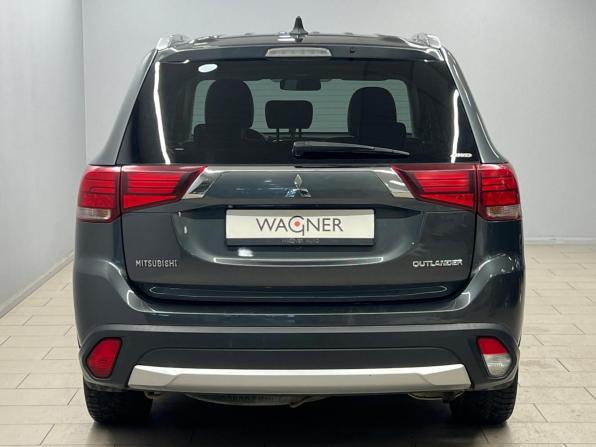 Mitsubishi Outlander III Рестайлинг 2 с пробегом 2017 года, цена 1 699 000 рублей, 189931 км, внедорожник, Автокод Объявления