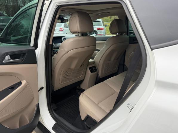 Hyundai Tucson III с пробегом 2015 года, цена 1 680 000 рублей, 126890 км, внедорожник, Автокод Объявления