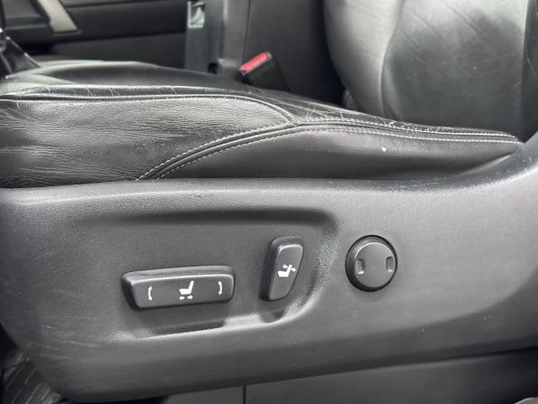 Toyota Land Cruiser Prado 150 Series Рестайлинг 1 с пробегом 2015 года, цена 3 670 000 рублей, 135000 км, внедорожник, Автокод Объявления