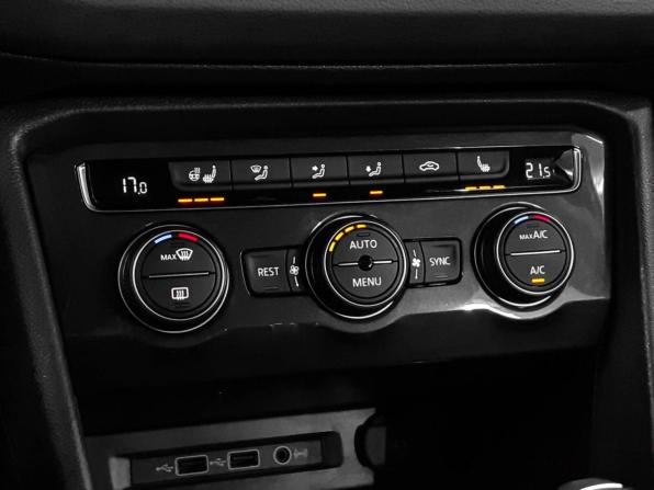 Volkswagen Tiguan II с пробегом 2020 года, цена 3 030 000 рублей, 80178 км, внедорожник, Автокод Объявления