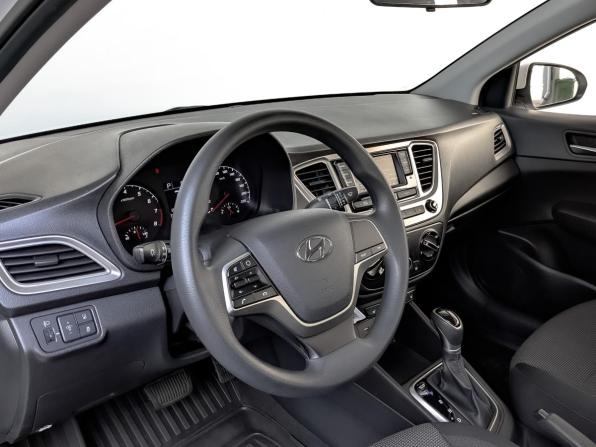 Hyundai Solaris II Рестайлинг с пробегом 2022 года, цена 1 670 000 рублей, 74258 км, седан, Автокод Объявления