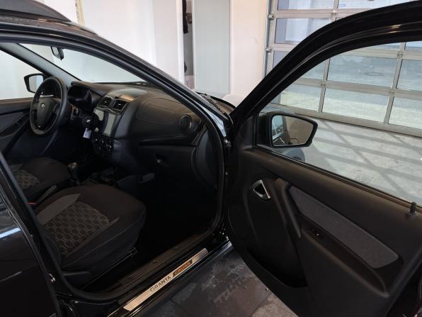 Lada (ВАЗ) Granta I Рестайлинг с пробегом 2022 года, цена 886 000 рублей, 80402 км, универсал, Автокод Объявления