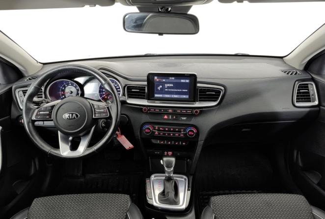 Kia Ceed III с пробегом 2018 года, цена 1 510 000 рублей, 157690 км, хэтчбек, Автокод Объявления