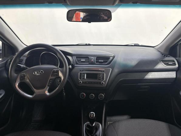 Kia Rio III Рестайлинг с пробегом 2016 года, цена 940 000 рублей, 131640 км, седан, Автокод Объявления